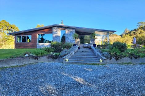 Photo of property in 572 Rutherglen Road, Marsden, Greymouth, 7872
