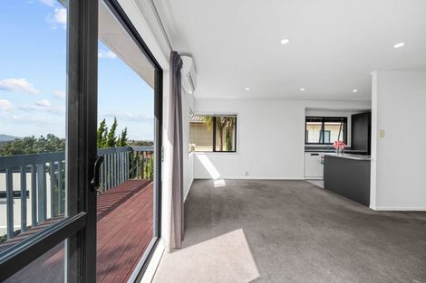 Photo of property in 3/52 Agincourt Street, Glenfield, Auckland, 0629