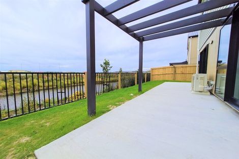 Photo of property in 81 Black Beech Crescent, Takanini, 2110