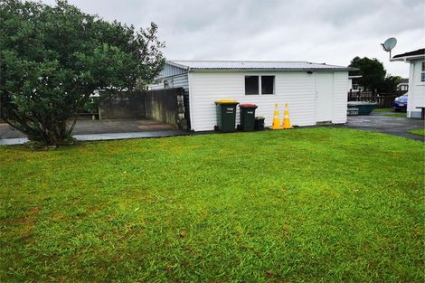 Photo of property in 4 Marybeth Place, Rosehill, Papakura, 2113
