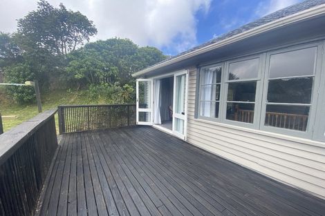 Photo of property in 3 Montgomery Avenue, Karori, Wellington, 6012