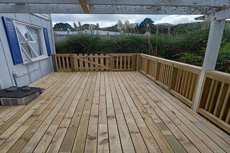 Photo of property in 20 Redwood Avenue, Tawa, Wellington, 5028