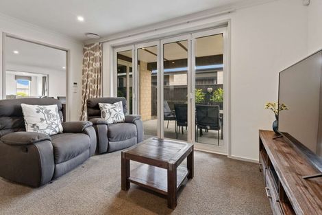 Photo of property in 26 Penetaka Heights, Pyes Pa, Tauranga, 3112