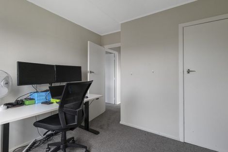 Photo of property in 5 Ngaio Place, Hawera, 4610