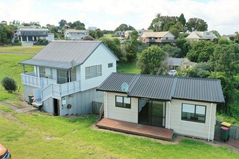 Photo of property in 1 Kiokio Place, Maketu, Te Puke, 3189