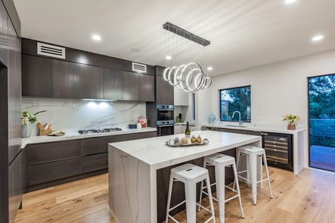 Photo of property in 82 Laurel Oak Drive, Schnapper Rock, Auckland, 0632