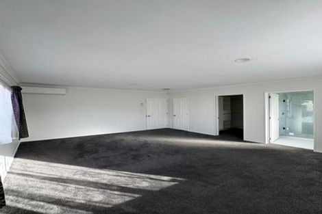 Photo of property in 51 Swaffield Road, Papatoetoe, Auckland, 2025