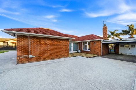 Photo of property in 25 Great South Road, Papatoetoe, Auckland, 2025