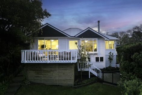 Photo of property in 2 Whareora Terrace, Cashmere, Christchurch, 8022