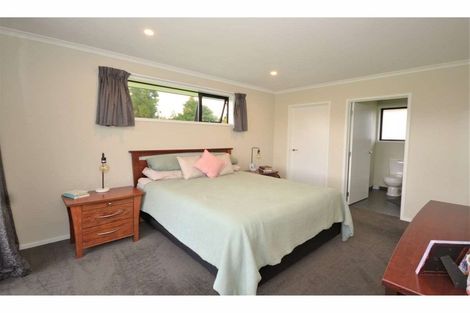 Photo of property in 5 Hoults Way, Kerikeri, 0230