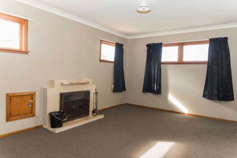Photo of property in 6 Redfern Street, Dannevirke, 4930
