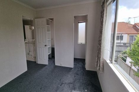 Photo of property in 192a Botany Road, Botany Downs, Auckland, 2010