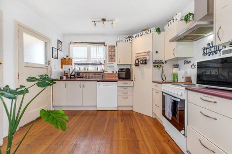 Photo of property in 22 Adams Road, Manurewa, Auckland, 2102