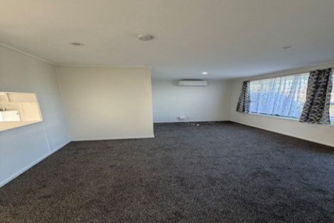 Photo of property in 51 Sturges Road, Henderson, Auckland, 0612