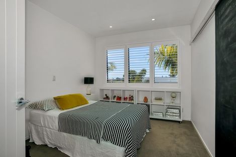 Photo of property in 55 Wainui Avenue, Point Chevalier, Auckland, 1022