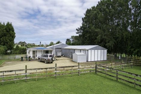 Photo of property in 222 Bruce Road, Levin, 5510