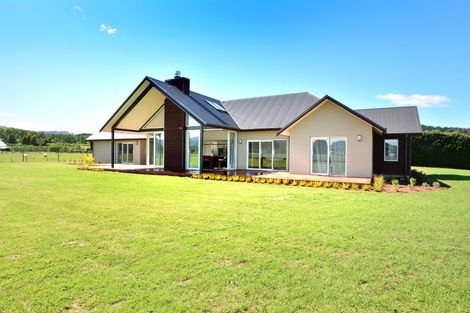 Photo of property in 100 Wingatui Road, Mosgiel, 9024