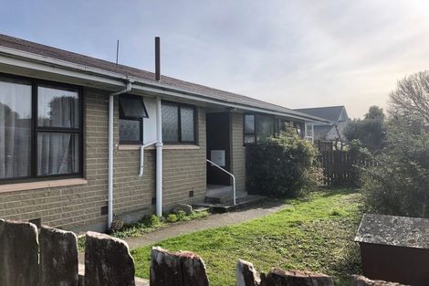 Photo of property in 1 Clonbern Place, Upper Riccarton, Christchurch, 8041