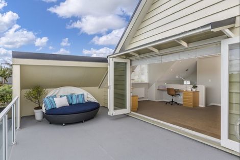 Photo of property in 15 Peel Street, Westmere, Auckland, 1022