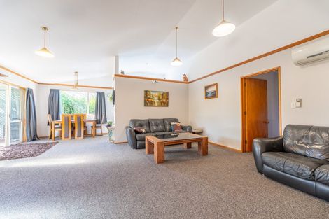 Photo of property in 16 Buchanan Street, Parkside, Timaru, 7910