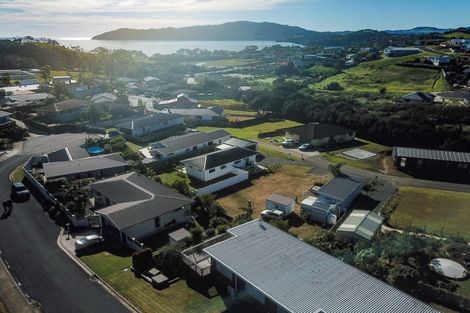 Photo of property in 6 Protea Drive, Cable Bay, 0420