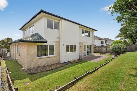 Photo of property in 32 Delmont Close, East Tamaki Heights, Auckland, 2016