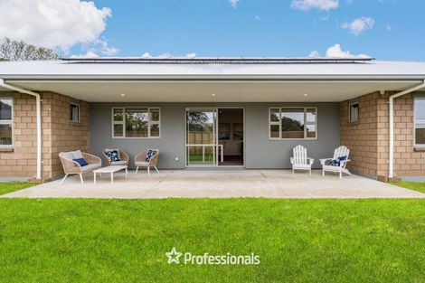 Photo of property in 3-9 Seddon Street, Waikanae, 5036