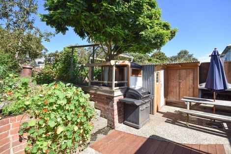 Photo of property in 16 Currie Street, Port Chalmers, 9023