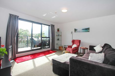 Photo of property in 9/241 Hinemoa Street, Birkenhead, Auckland, 0626
