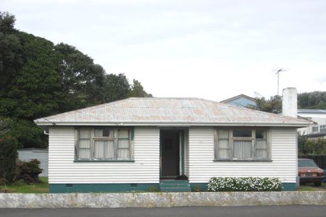 Photo of property in 55 Breakwater Road, Moturoa, New Plymouth, 4310