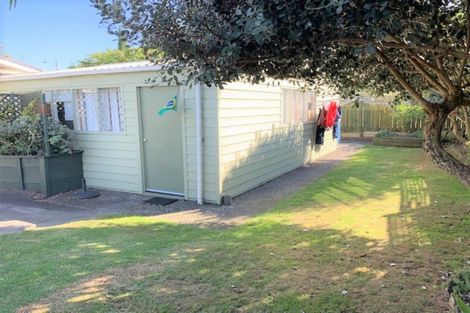 Photo of property in 2/132 Church Street, Onehunga, Auckland, 1061