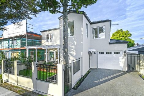 Photo of property in 9b Church Road, Taradale, Napier, 4112