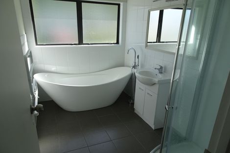 Photo of property in 3a Hawk Place, Selwyn Heights, Rotorua, 3015