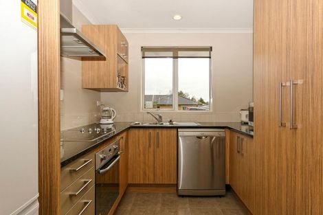 Photo of property in 3 Anna Lane, Glen Eden, Auckland, 0602