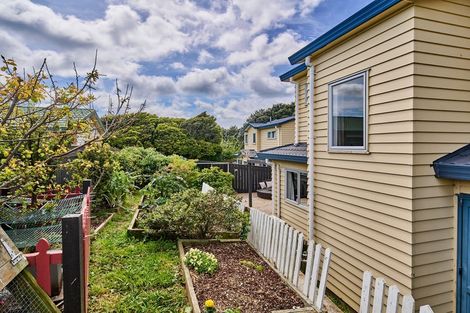Photo of property in 10 Pohutukawa Grove, Titahi Bay, Porirua, 5022