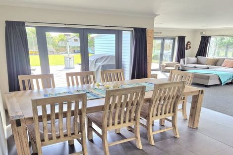 Photo of property in 17 Gorge Road, Maungaturoto, 0520