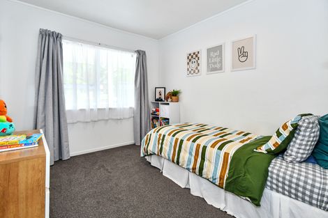 Photo of property in 6 Lorelei Place, Opaheke, Papakura, 2113