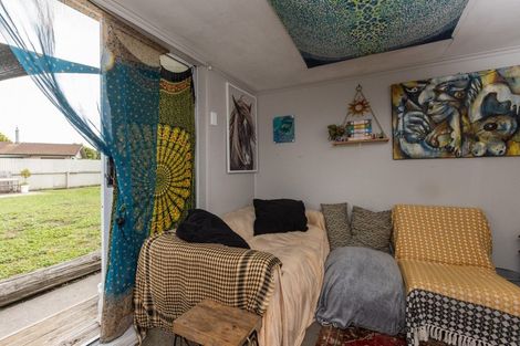 Photo of property in 905 Collinge Road, Mayfair, Hastings, 4122