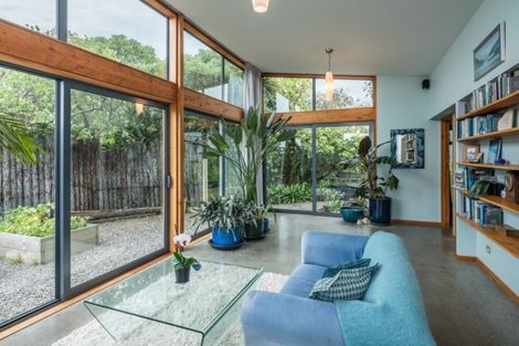 Photo of property in 115 The Parade, Paekakariki, 5034