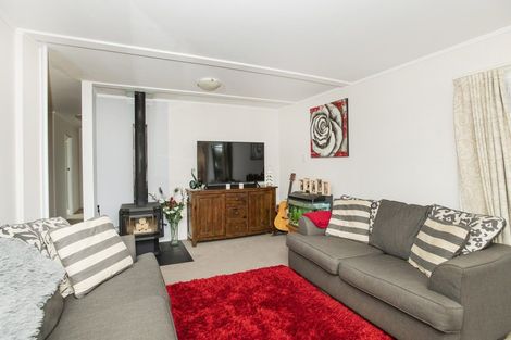 Photo of property in 10 Campion Road, Riverdale, Gisborne, 4010