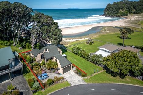 Photo of property in 118 Bambury Place, Onemana, Whangamata, 3691