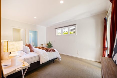 Photo of property in 100 Brookside Terrace, Bryndwr, Christchurch, 8053