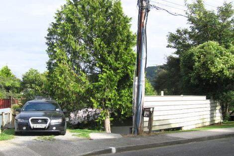 Photo of property in 14 Vista Crescent, Maoribank, Upper Hutt, 5018