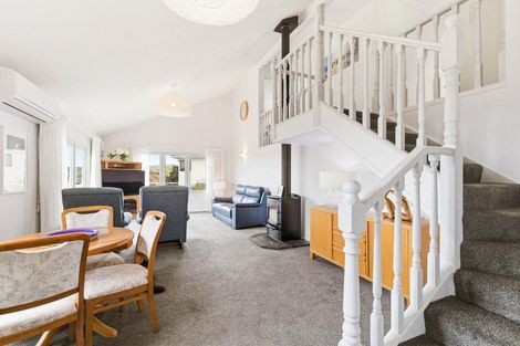 Photo of property in 5 Trinidad Crescent, Grenada Village, Wellington, 6037