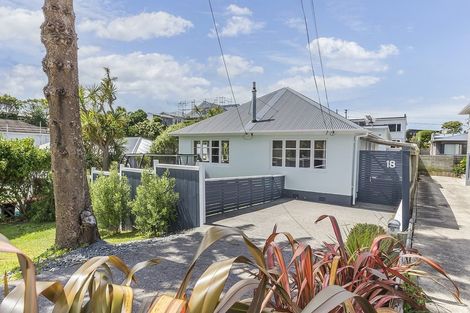 Photo of property in 18 Raumati Terrace, Khandallah, Wellington, 6035