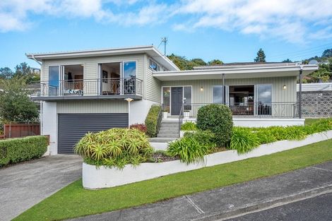 Photo of property in 2 Rondane Place, Tirohanga, Lower Hutt, 5010