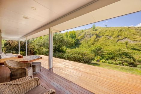 Photo of property in 1127 Pourerere Road, Omakere, Waipawa, 4271