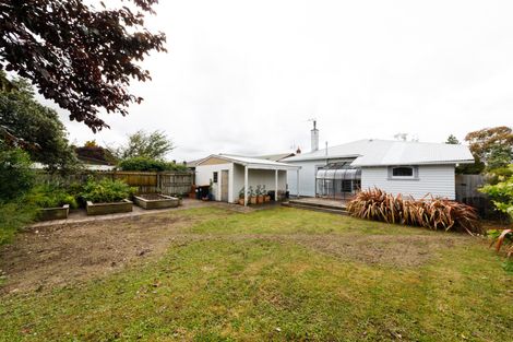 Photo of property in 24 Miro Street, Takaro, Palmerston North, 4410
