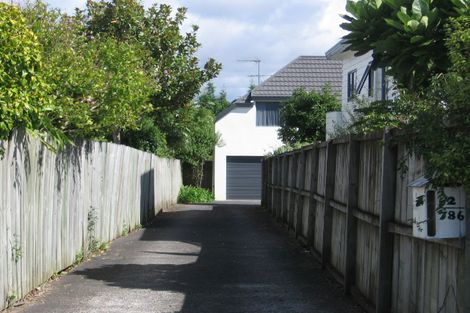 Photo of property in 1/786 East Coast Road, Oteha, Auckland, 0630