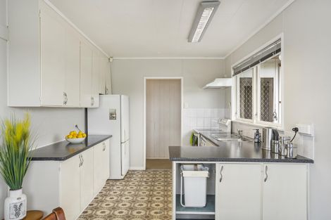 Photo of property in 37 Reelick Avenue, Pakuranga Heights, Auckland, 2010